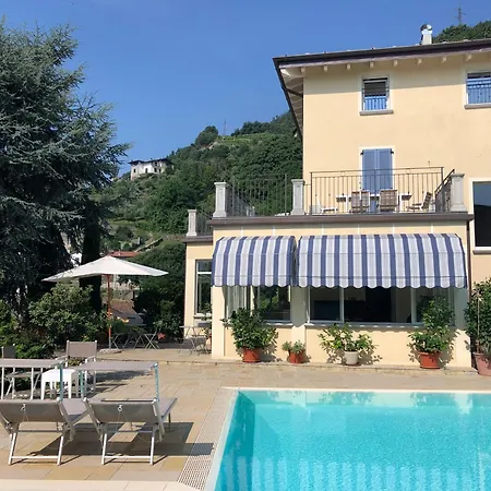 B&B Villa Eden Jacuzzi Pool-2